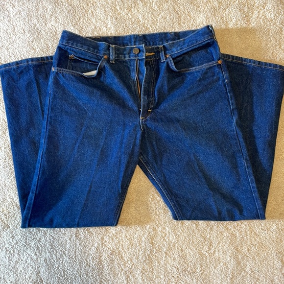 LEE Riders - Picture 2 of 5